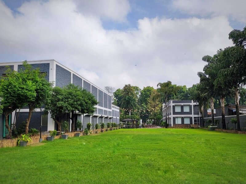 Forest Club Gorakhpur — The Lawn