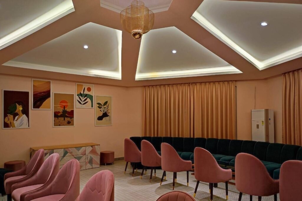 Forest Club Gorakhpur — Lounge