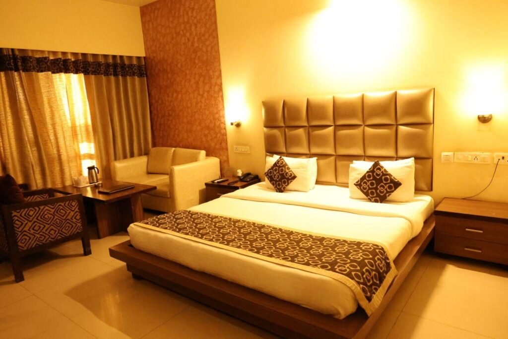 Forest Club Gorakhpur — Deluxe room